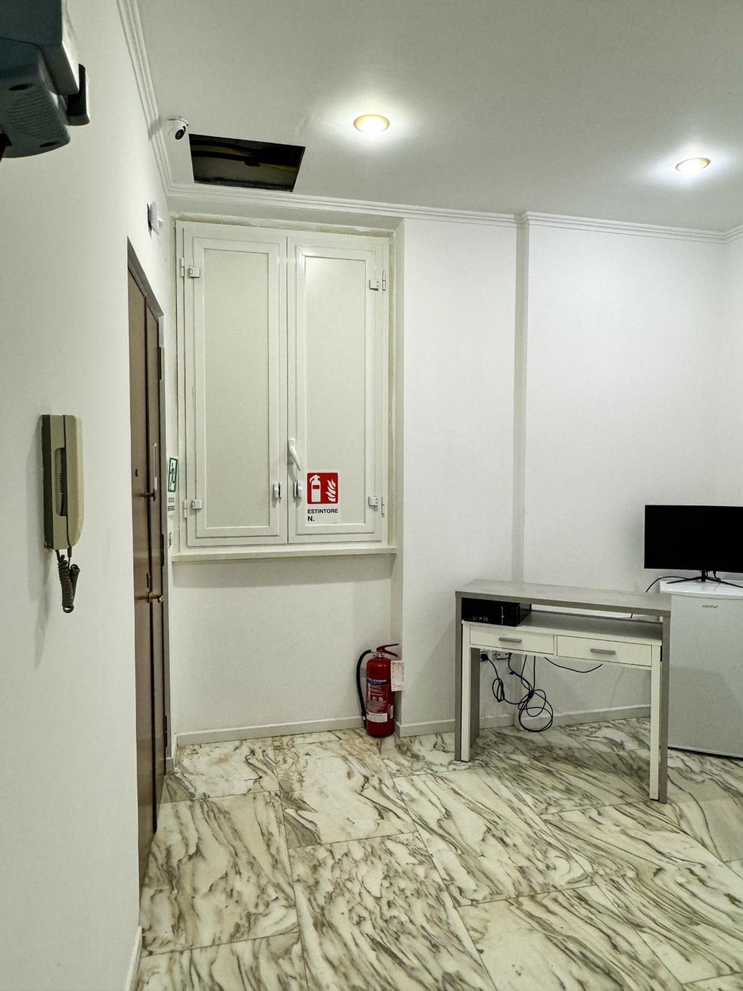 Hotel Barone House à Rome Extérieur photo