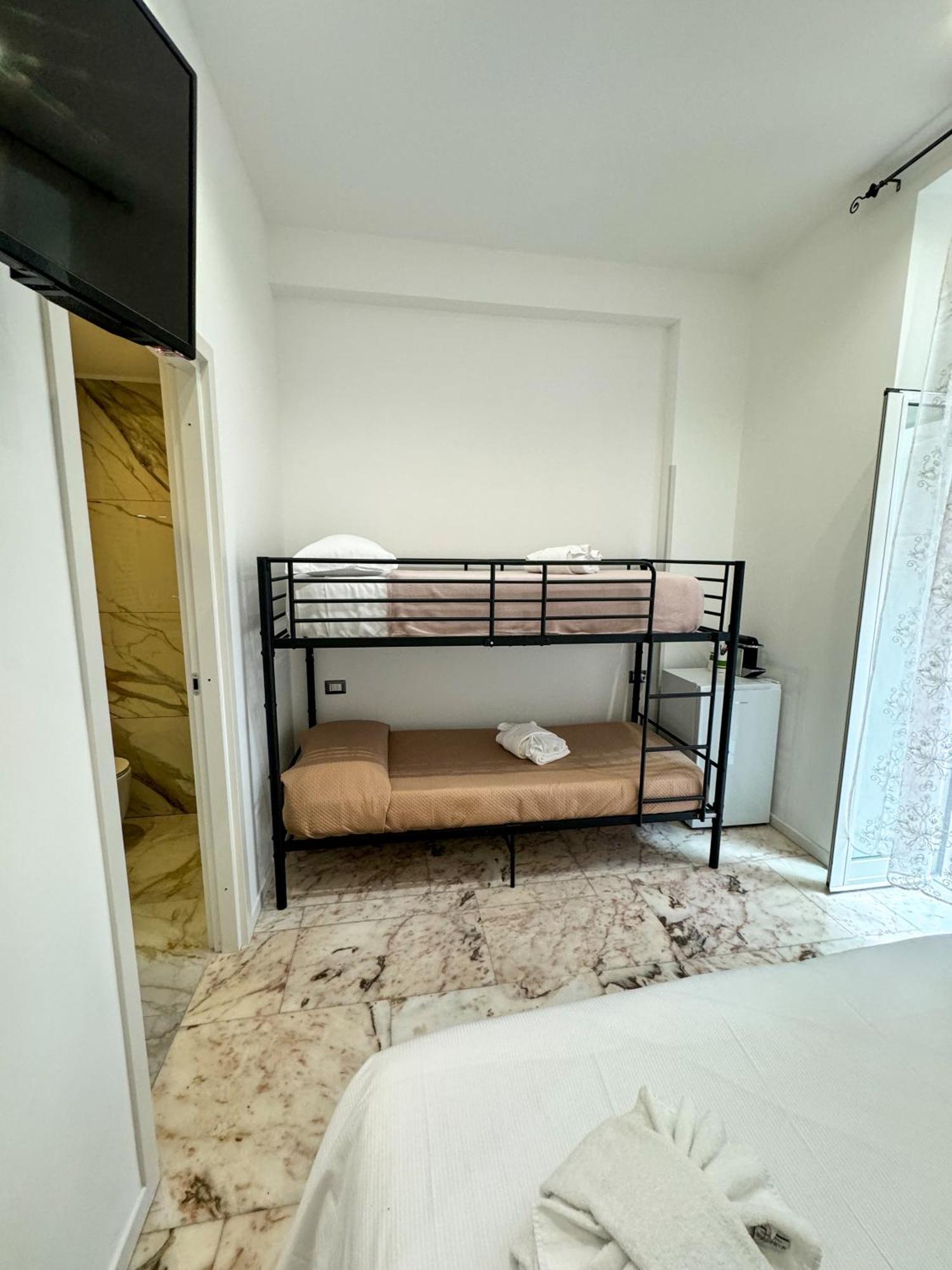 Hotel Barone House à Rome Extérieur photo